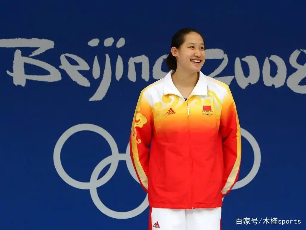 游泳世界冠军女运动员_游泳队女冠军_游泳冠军女2021
