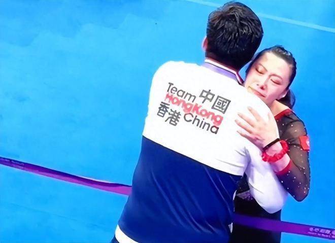 亚运会游泳3米台冠军_4ⅹ2oo米游泳比赛视频_女子4×200米游泳决赛视频