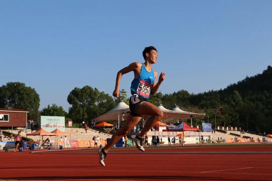 女子4×100米游泳决赛_800米游泳冠军谁_女子4×200米游泳决赛视频