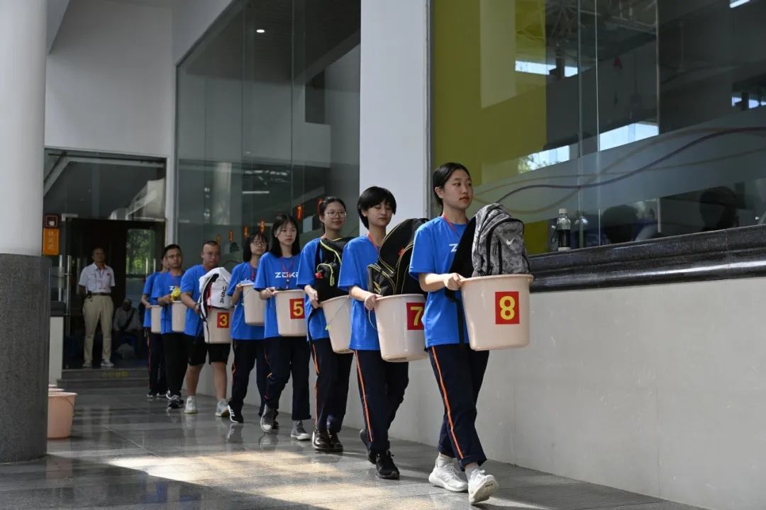 女子4×200米游泳决赛视频_女子4×100米游泳决赛_800米游泳冠军谁