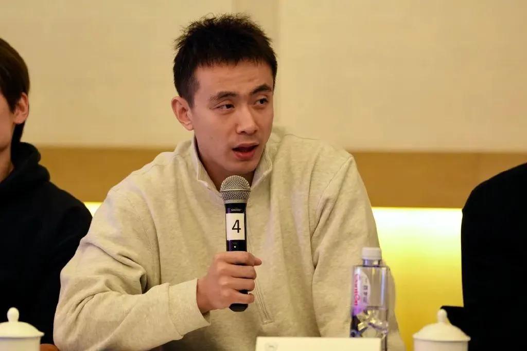中国篮协第十届委员会会议召开，运动员委员